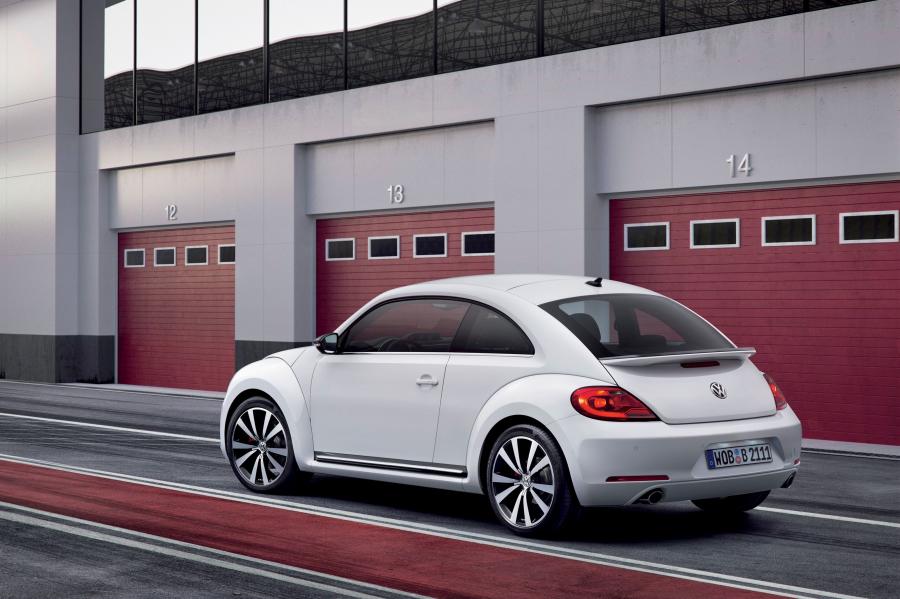  Volkswagen Beetle 2011 года  (фото 15 из 16)